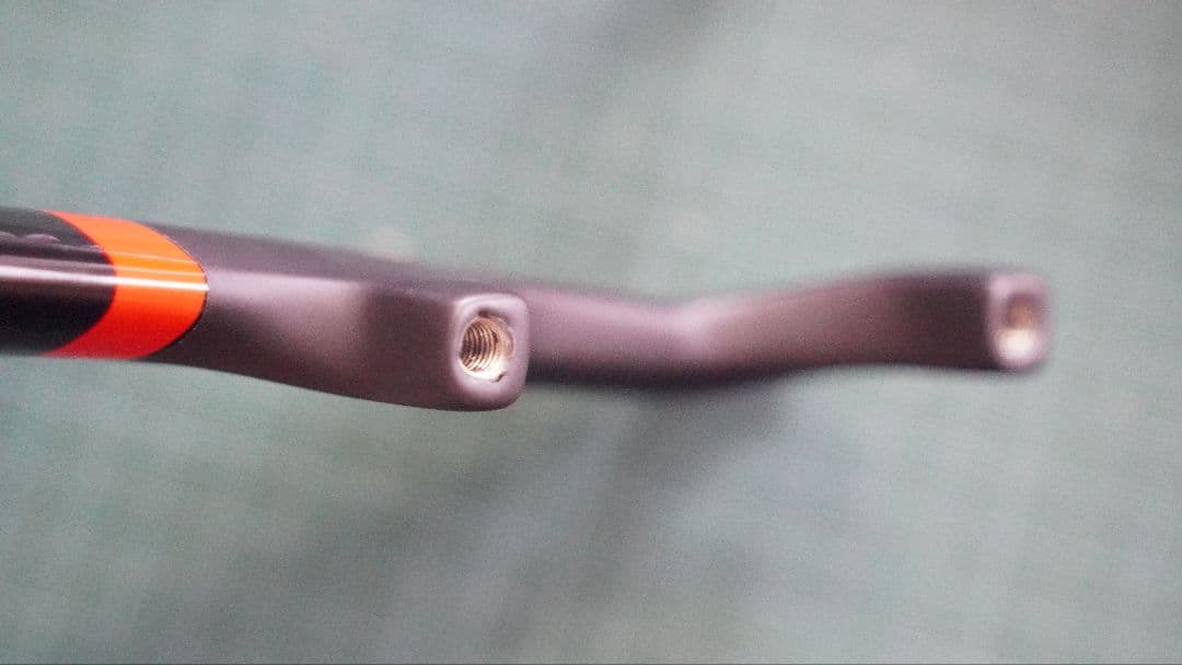 14インチホイール用エンド幅74mmディスクブレーキ対応カーボンフロントフォーク