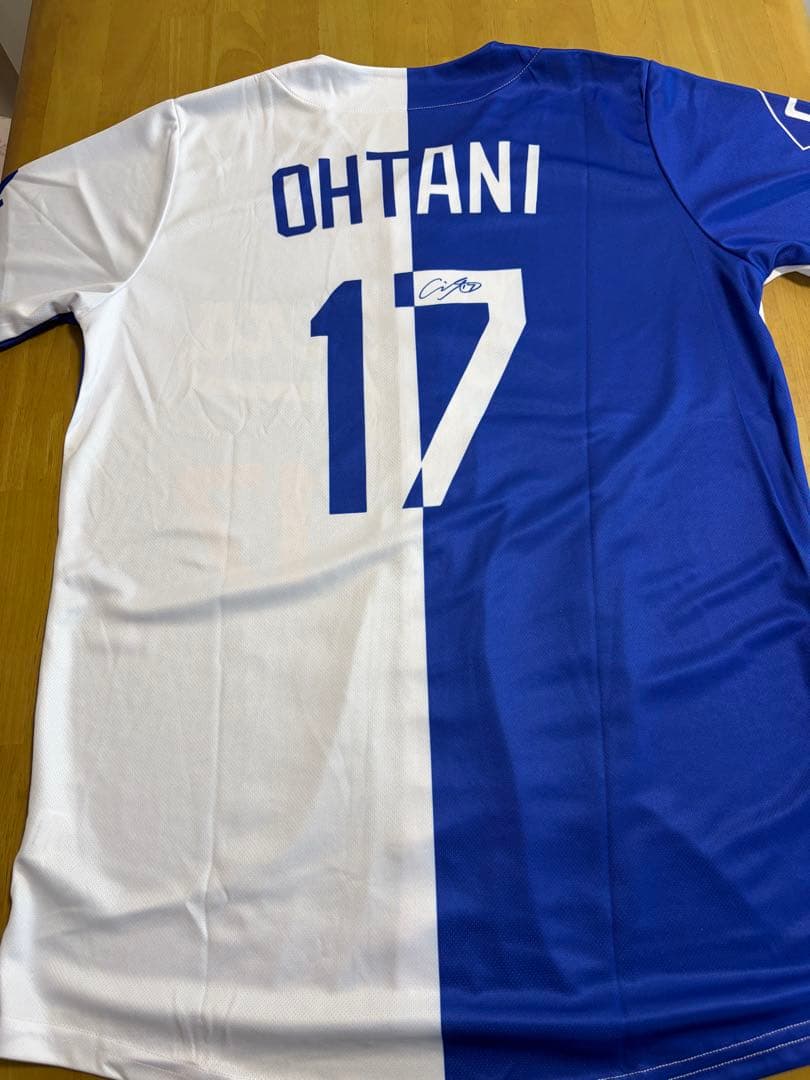 MLBドジャース 大谷翔平　 ミックスハーフサインプリント (非売品)