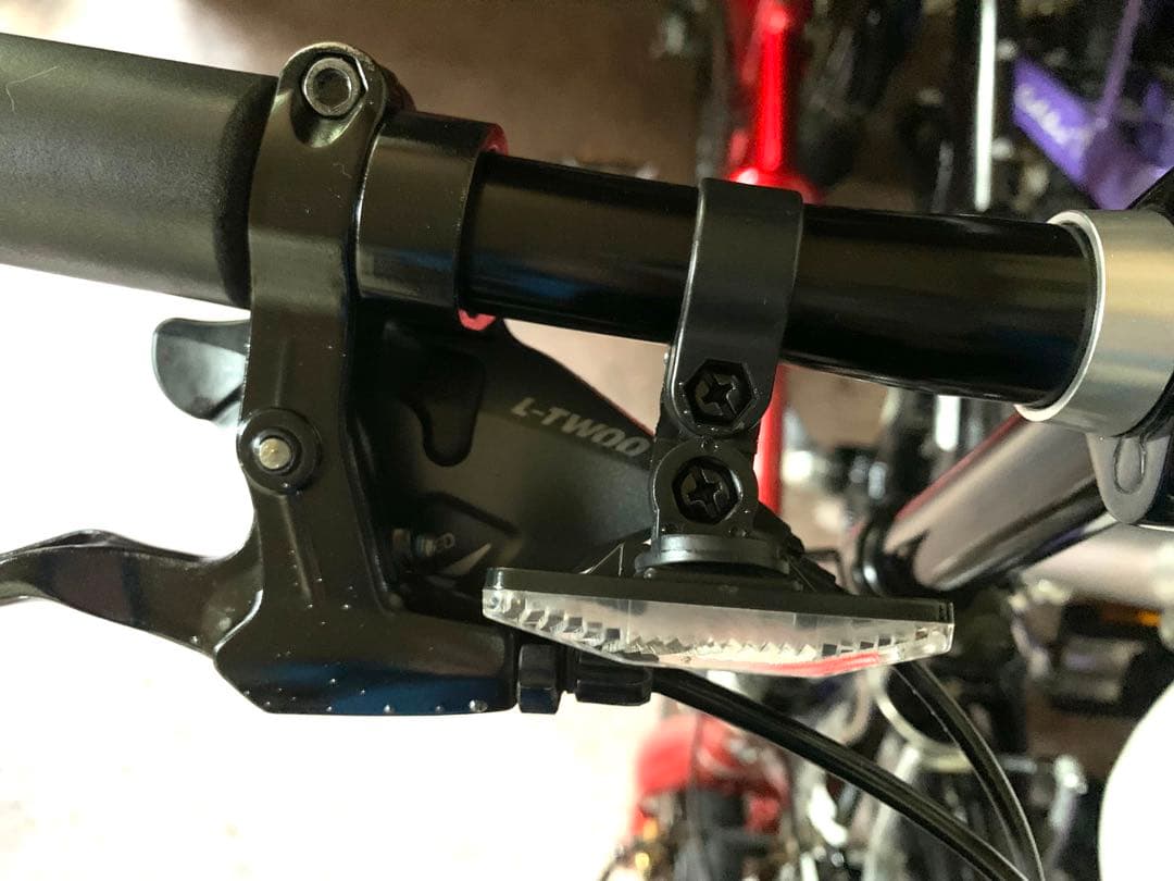 【即乘】送料無料 RENAULT折り畳み自転車 FORGED 3速ミニベロ小径車