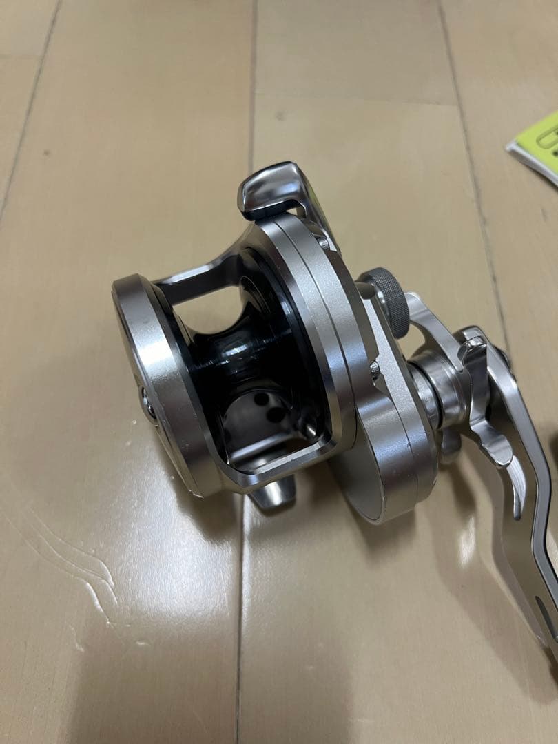 シマノ 17オシアジガー 2001NRHG 左ハンドル