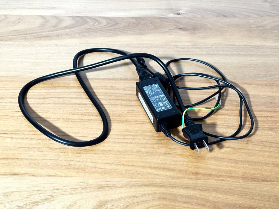 AKAI MPC KEY 37 MIDIキーボード