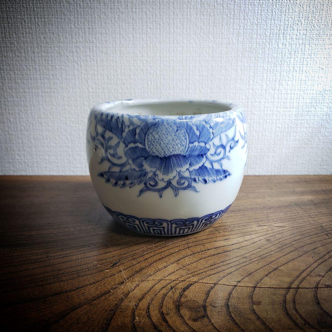 手火鉢　手炙り　火鉢　水鉢　植木鉢カバー　染付　線画　線描　古伊万里