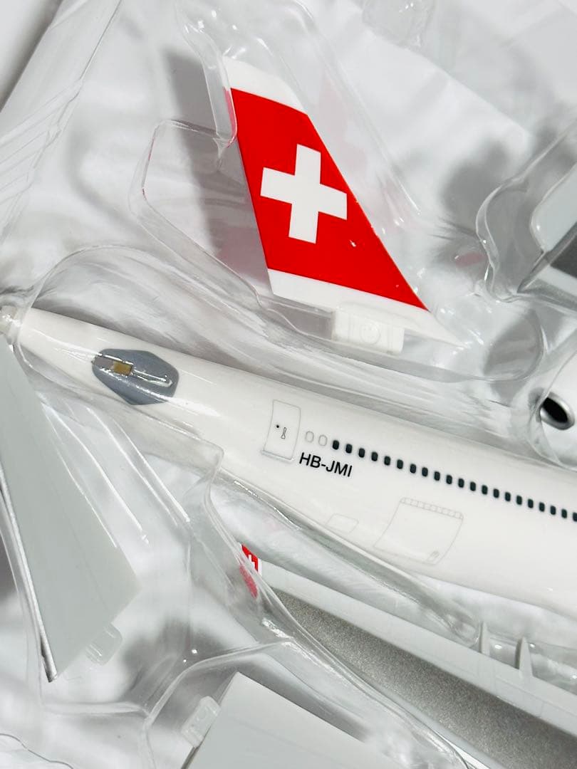 Herpa 1/200 A340-300 スイス航空 SNAP FIT