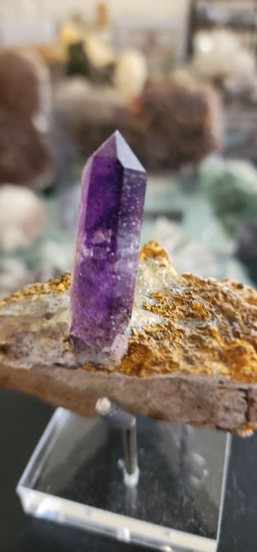 ナミビア産のロイヤルパープルアメジスト