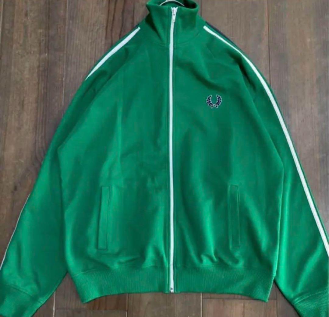 FRED PERRY トラックジャケット Mサイズ