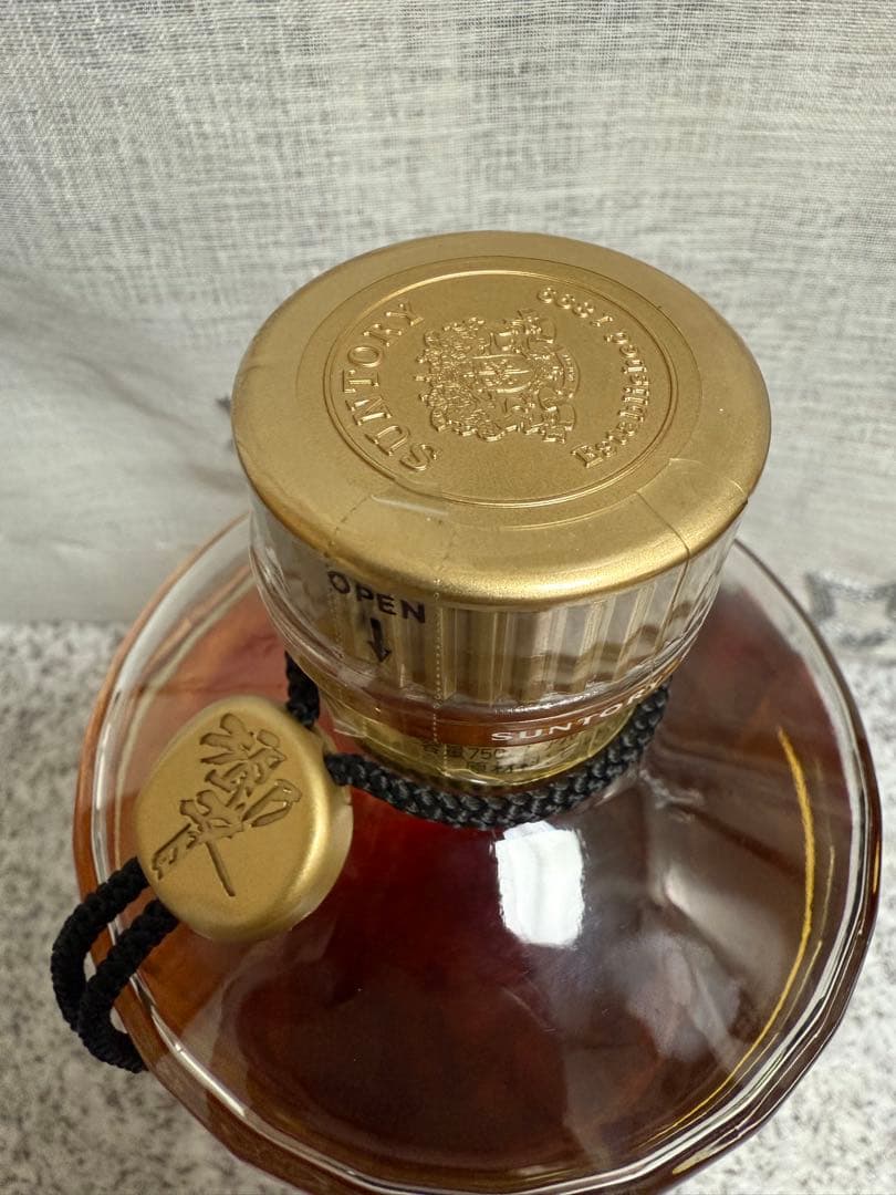 S*C様 サントリーウイスキー響 17年　金キャップ 裏ゴールドラベル 43%