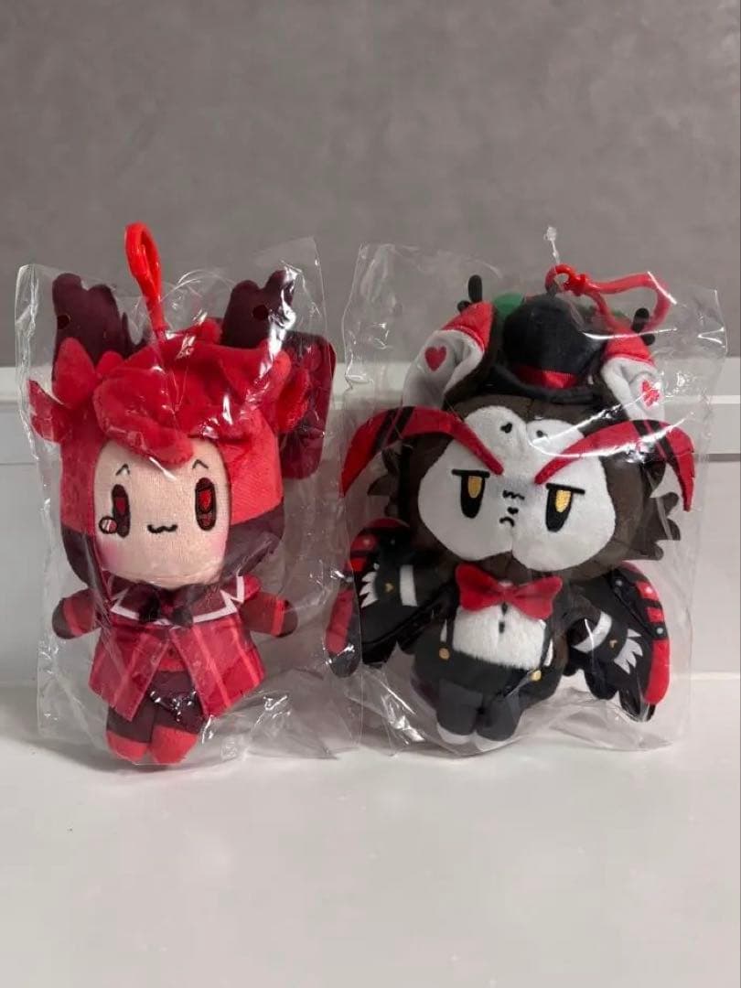 ハズビンホテル アラスター ハスク　おすわりマスコット