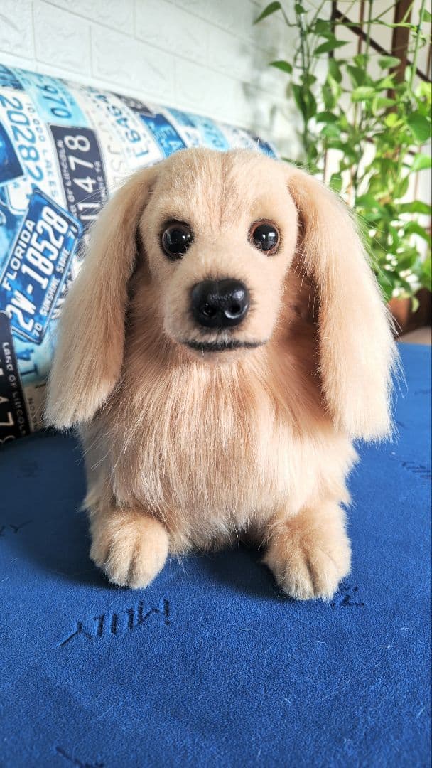 ダックスフンドぬいぐるみ （ベージュ）