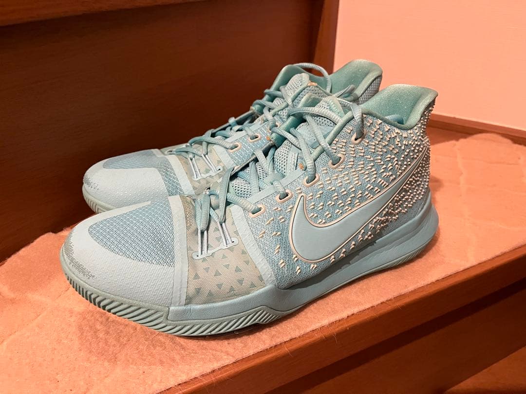 シューズ(男性用) KYRIE