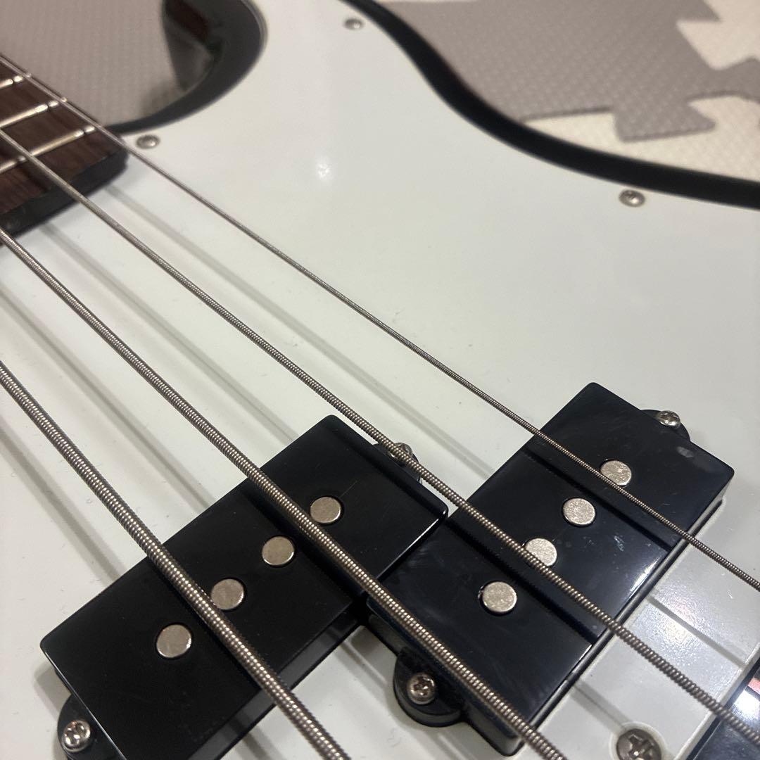 Triumph Sonic Master 4弦ベース