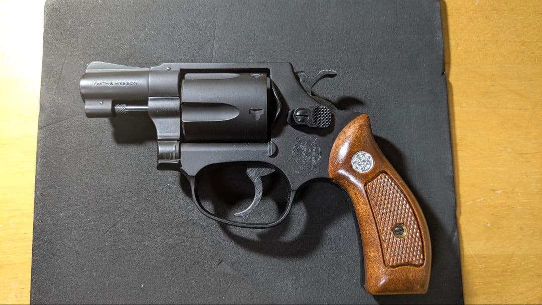 スミス&ウェッソン M36チーフスペシャル