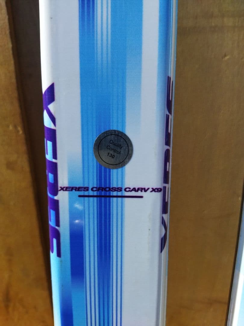 CROSS CARV X9 XERES スキー板　白　水色