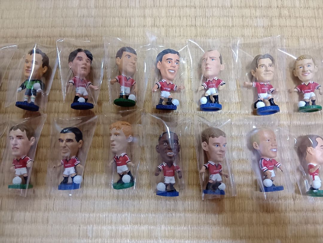 コリンシアンマンチェスターユナイテッド 1997 98-1999フィギュア20体