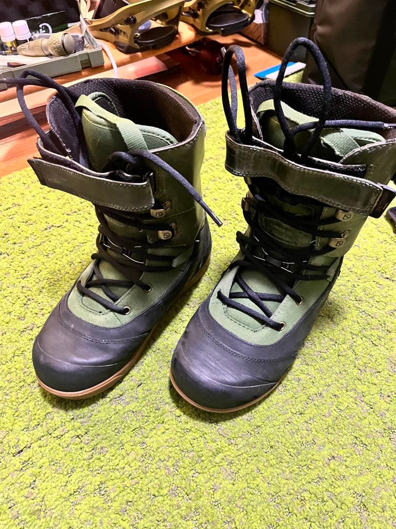 ディーラックスARETH RIN スノーボードブーツ グリーン/ブラック