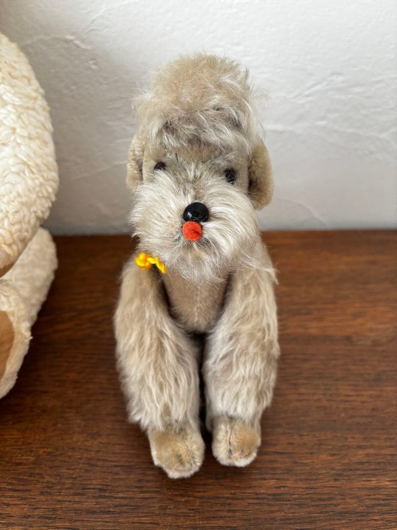 オランダ　蚤の市　犬　ぬいぐるみ　シュタイフ