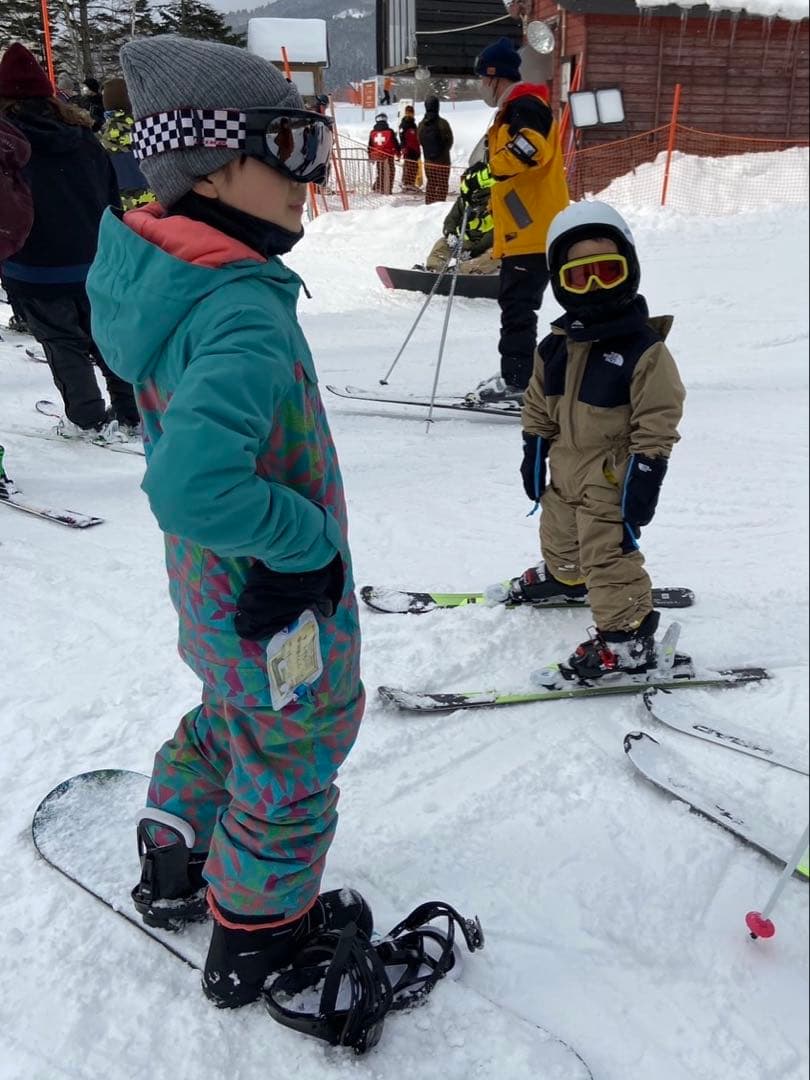 美品　週末セール　Burton 子ども用 スノーボードウェア フルボディスーツ