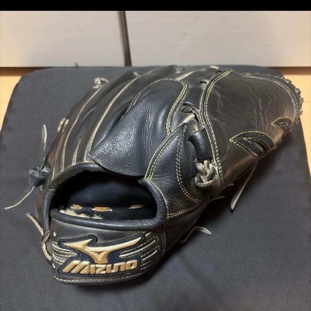 グローバルエリート　硬式投手用グラブ