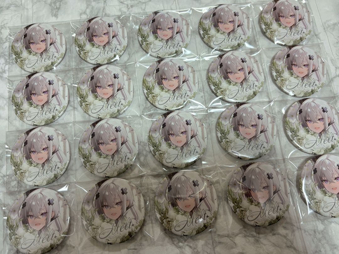 メルト・ダ・テンシくん 2024 Birthday 等身缶バッジ 20個