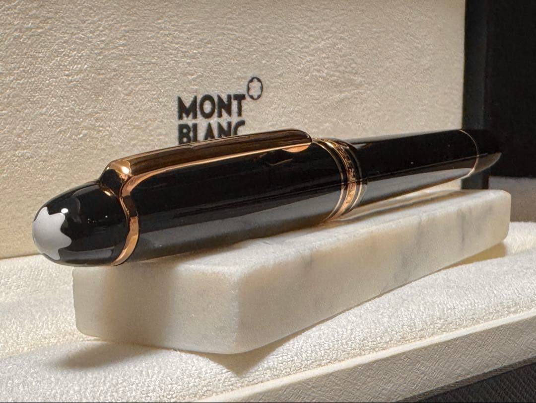 【新品未使用】モンブランローズゴールドコートマイスターシュテュック145 万年筆