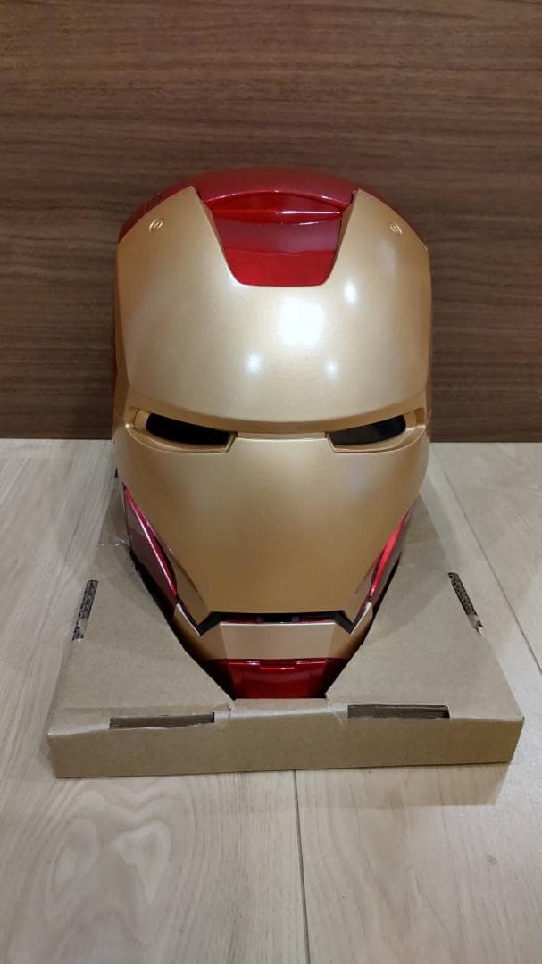 ハスブロ　アイアンマン　ヘルメット