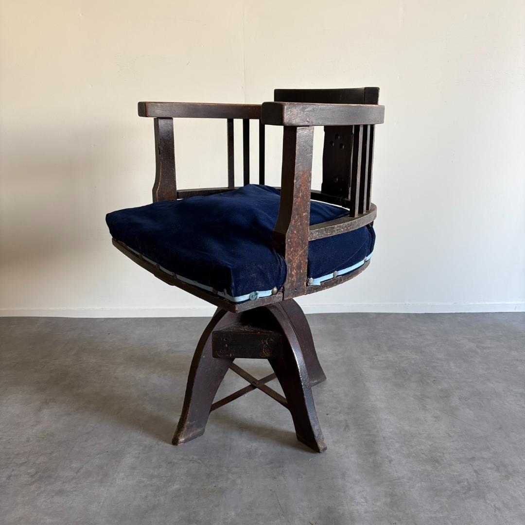 アンティーク　木製ドクターチェア　回転椅子