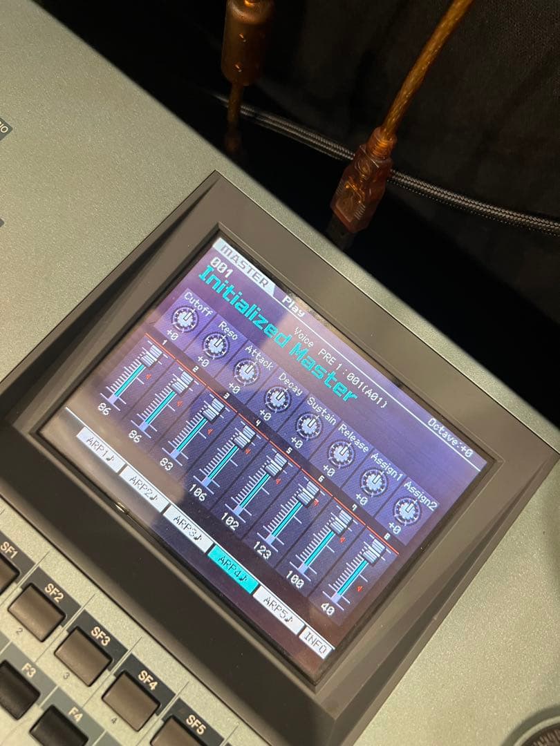 <送料込み>Yamaha MOTIF XS7 シンセサイザー 76鍵　ペダル付き