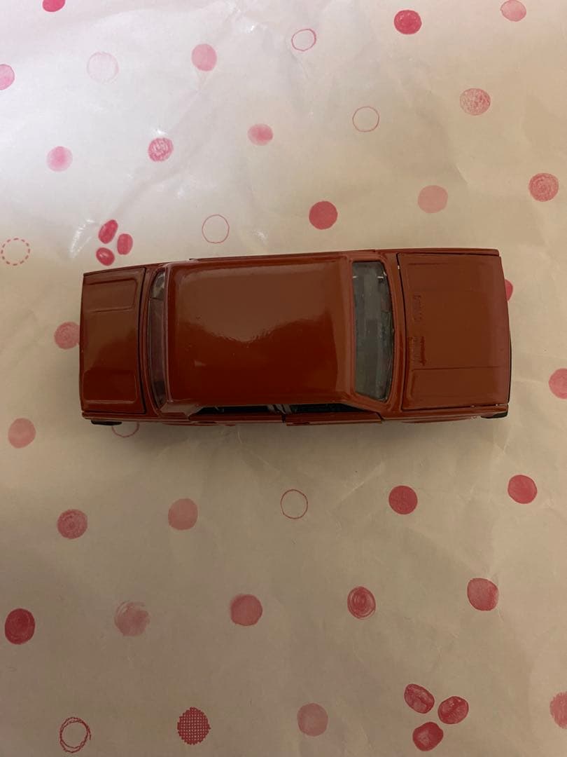 旧ソ連 ソビエト製 ミニカー LADA ラーダ VAZ-2105 1/43