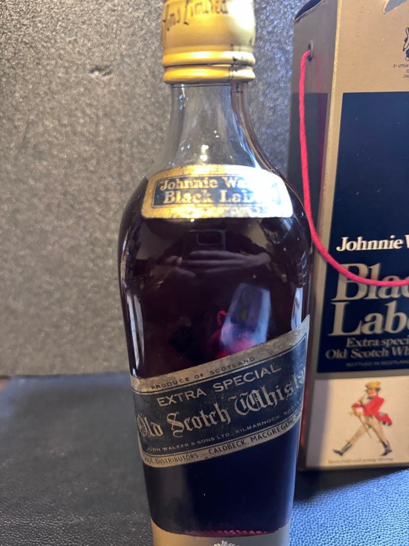 希少 未開封 ジョニーウォーカー　ブラックラベル　特級　金キャップ　白紋章