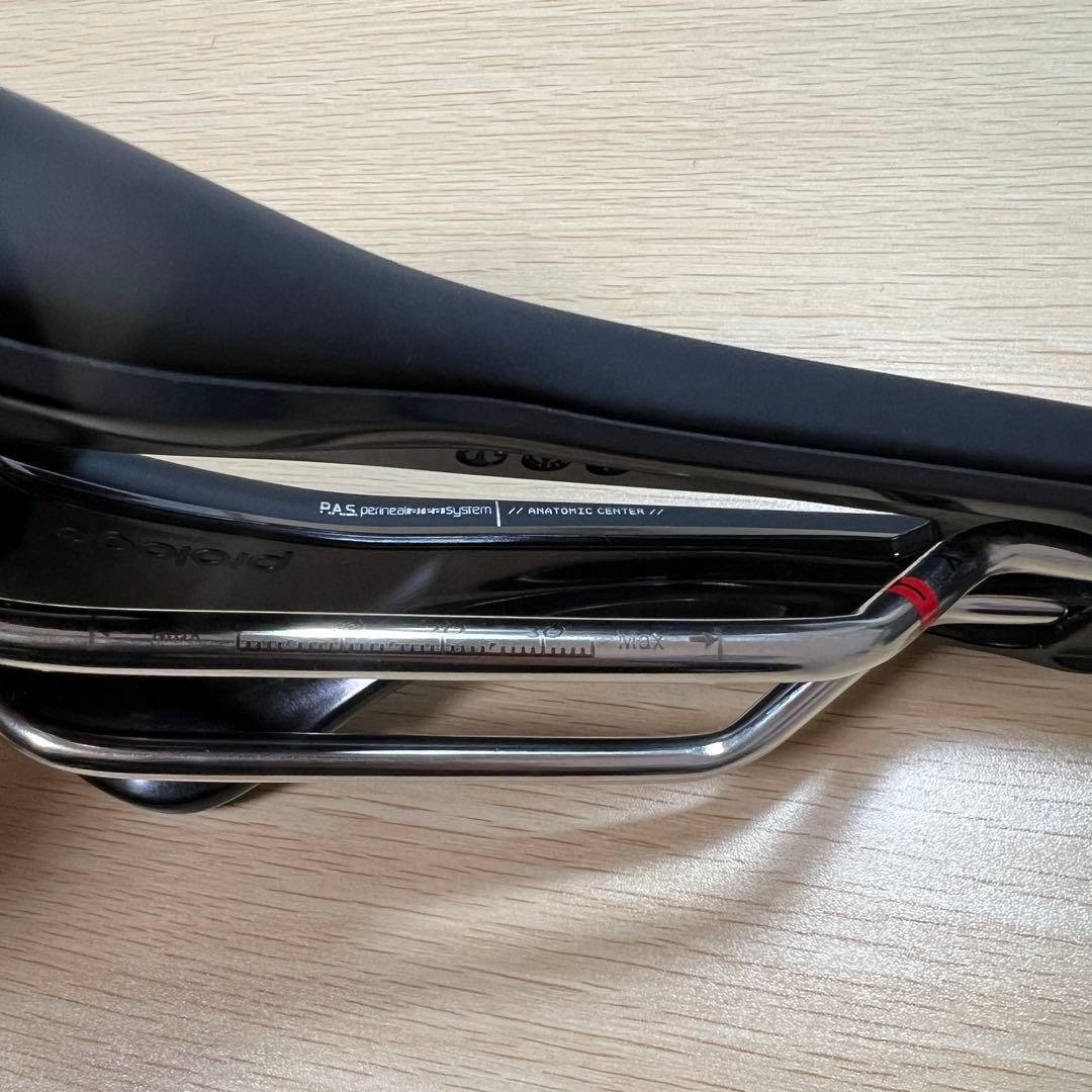 prologo NAGO R4 PAS 147mm プロロゴ　ナゴ　サドル