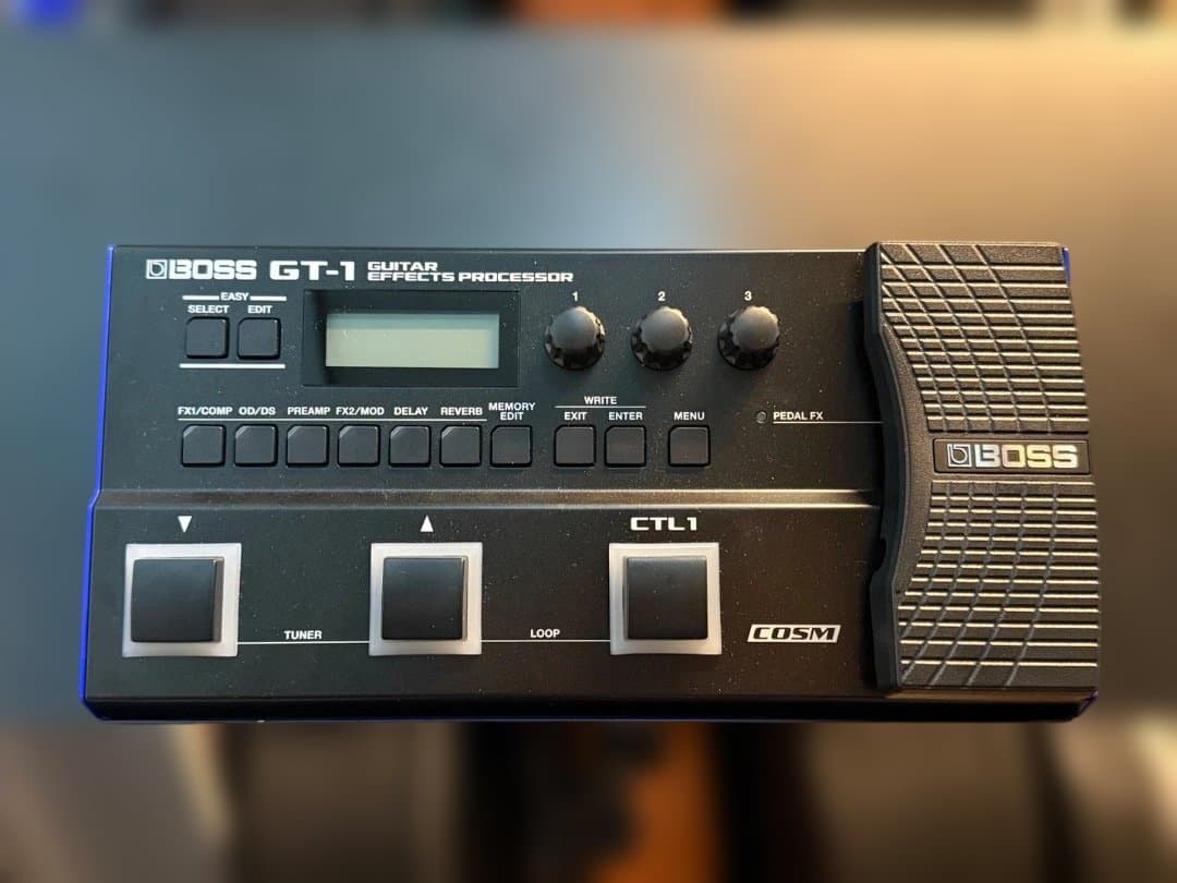 【美品】BOSS GT-1 ギターエフェクター保証書付