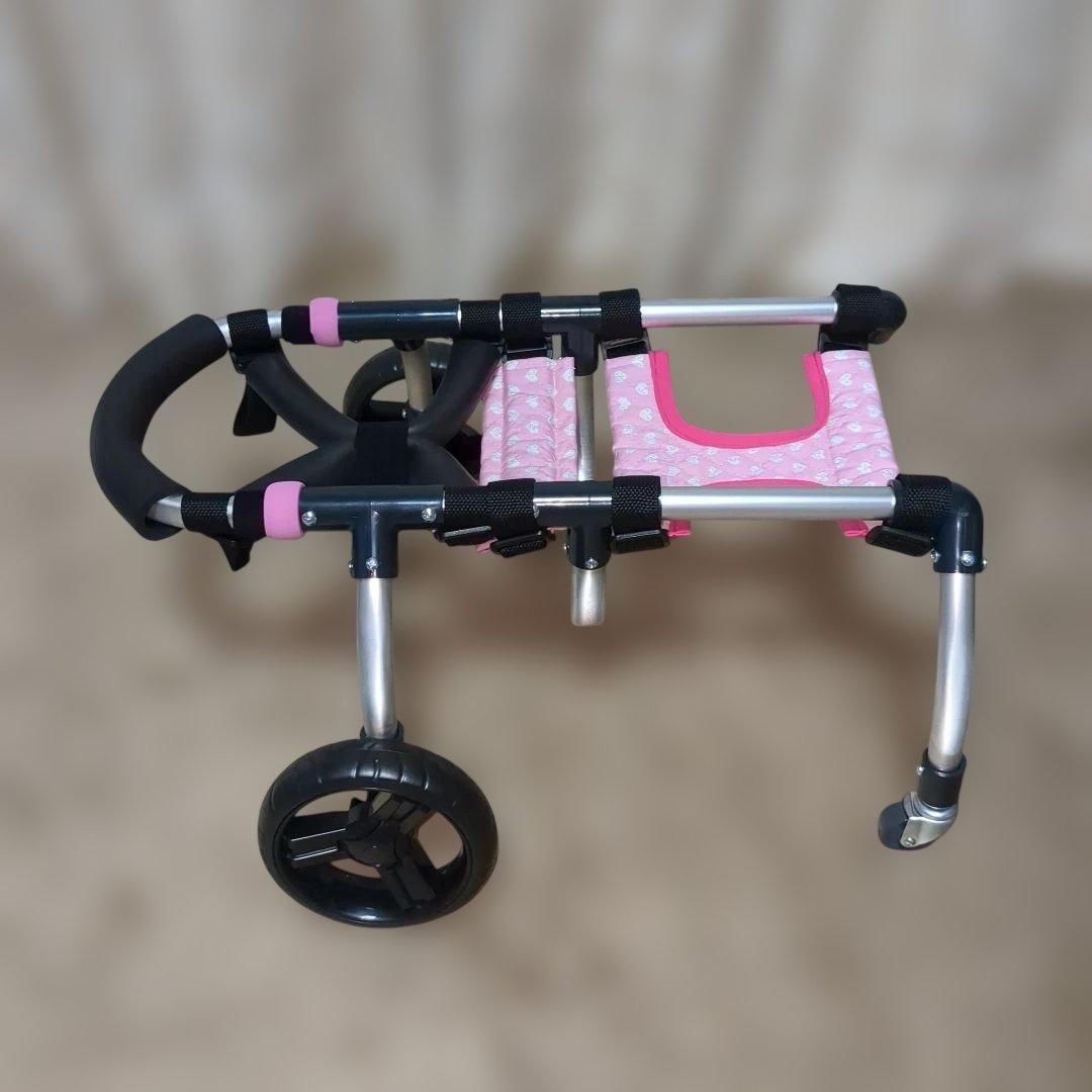 ワンちゃん4輪　リハビリ　食事補助　犬用車椅子　介護補助　犬の歩行器