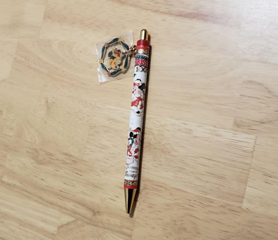 【限定】ボールペン ディズニークリスマス2006 デザイン チャーム付き