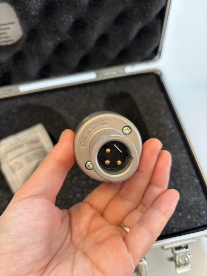 AKG コンデンサーマイク C3000B