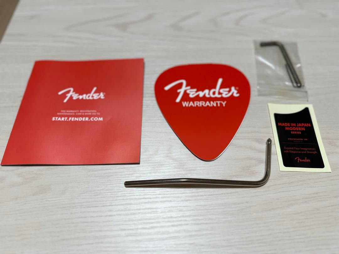 極美品　Fender MIJ Modern ST HH フェンダー　ストラト