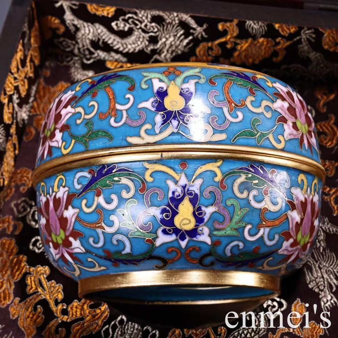 中国古美術・旧蔵銅胎鎏金の七宝焼掐絲細工蔓草蓮・五福捧寿の首飾り箱・置物・文房