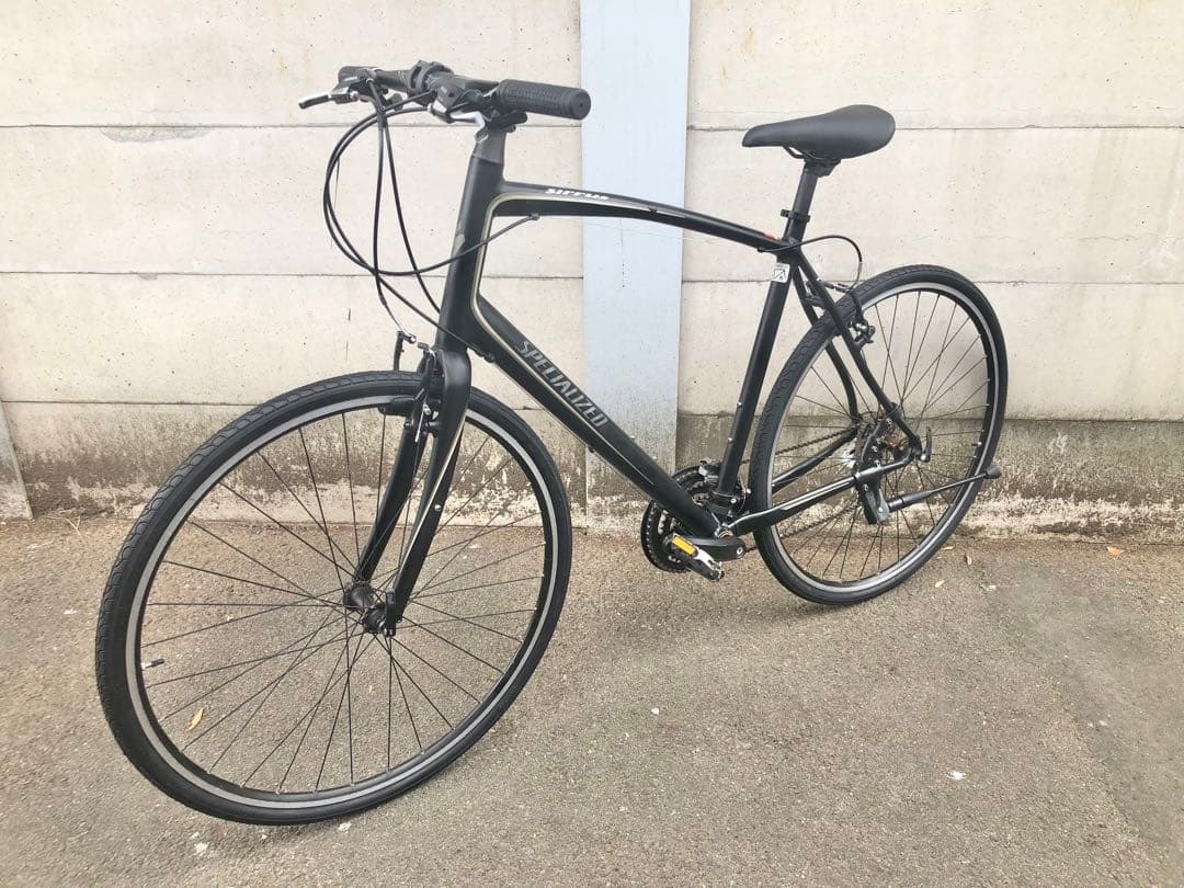 【1点傷だが極美品】スペシャライズド　シラス　24速　クロスバイク　CT570