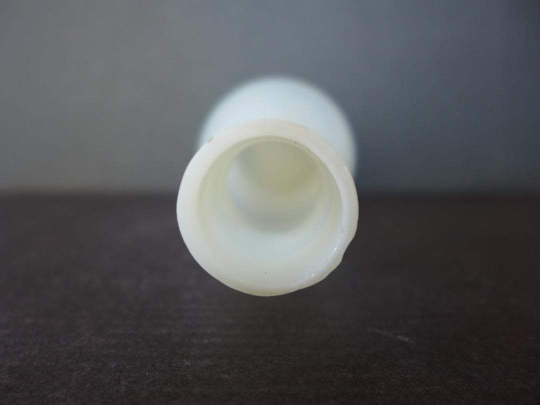 蔵出し　明治期頃　乳白ガラス　徳利　和ガラス瓶　乳半　明治ガラス　酒器　美品