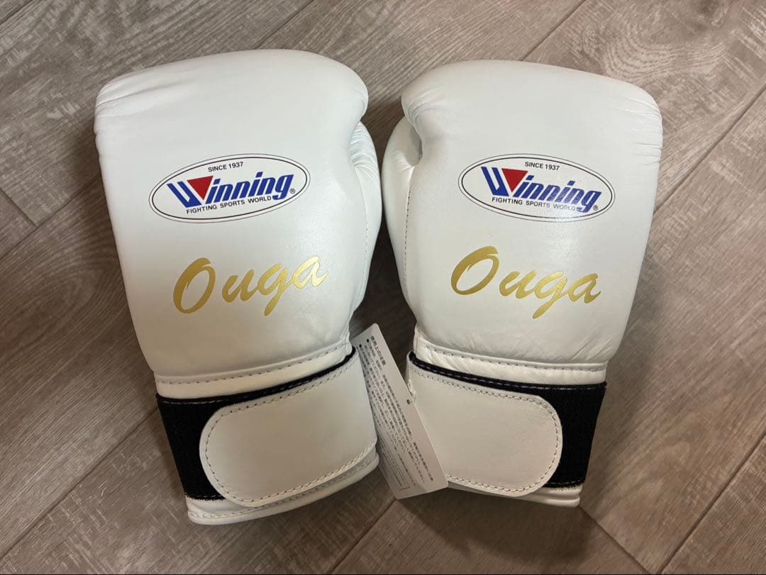 新品未使用Winning ボクシンググローブ 8 oz ホワイト