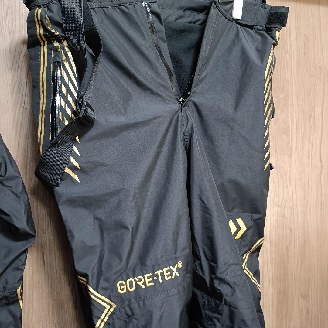 ダイワ トーナメント防寒着 フィッシングスーツ【新品未使用】