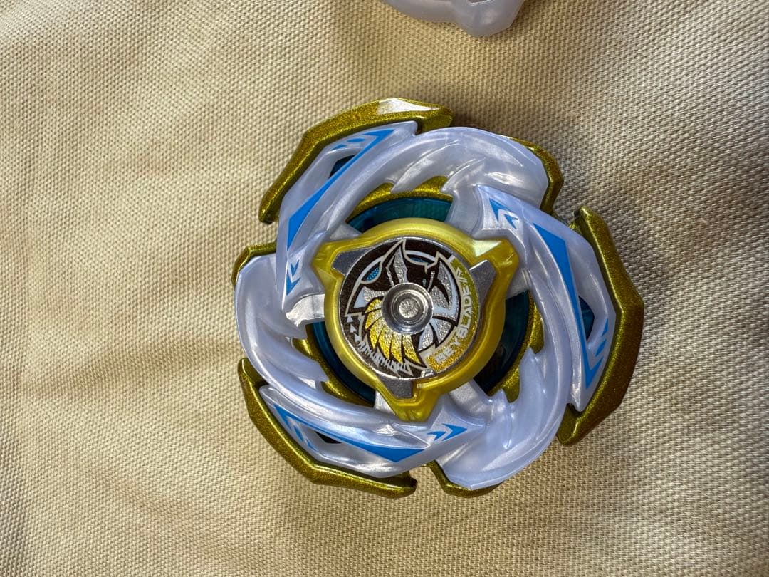 値下げ！ベイブレードx CX-00ワルキューレボルトs4-70v