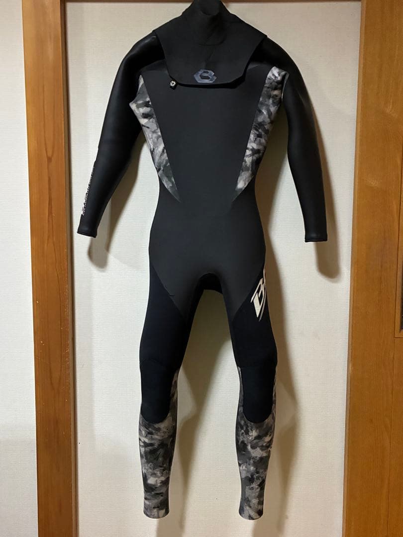 BEWET セミドライスーツ裏起毛