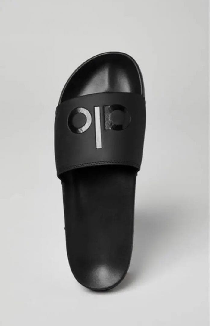 【新品・未使用】alo yogaサンダル