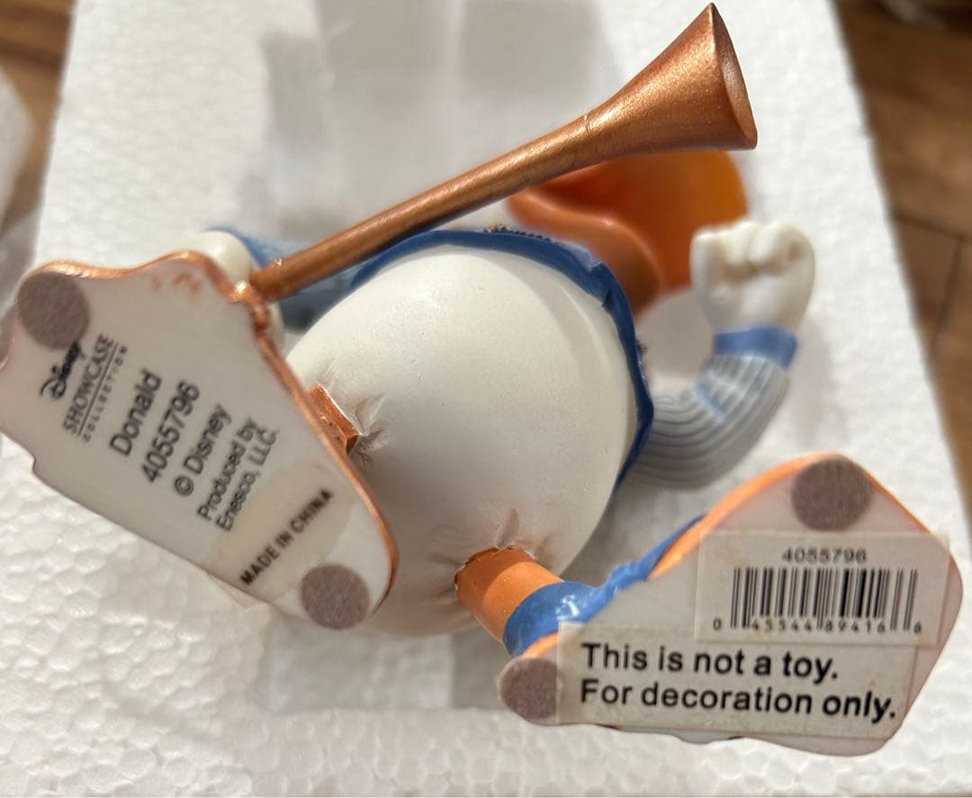 レア　SHOWCASE COLLECTION ドナルドダック フィギュア 軍服風