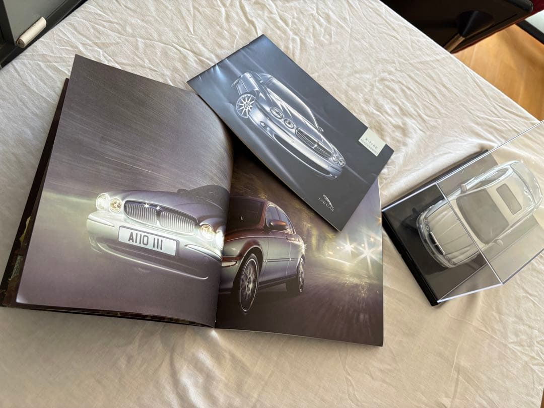 【希少】Maisto製 1/18 ジャガー X-TYPE 3.0 ミニカー