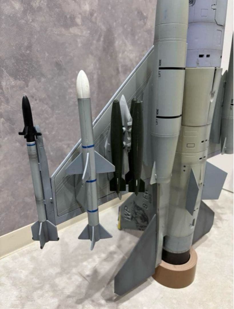 エリートフォース 1/18 F-16 ファイティング・ファルコン