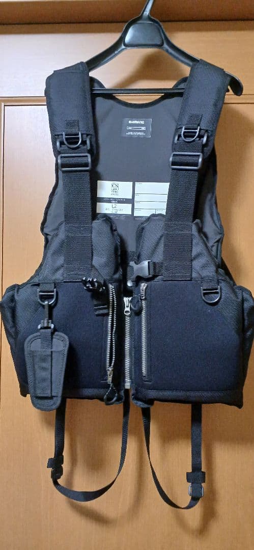 SHIMANO VFー029U　ロックショアベスト