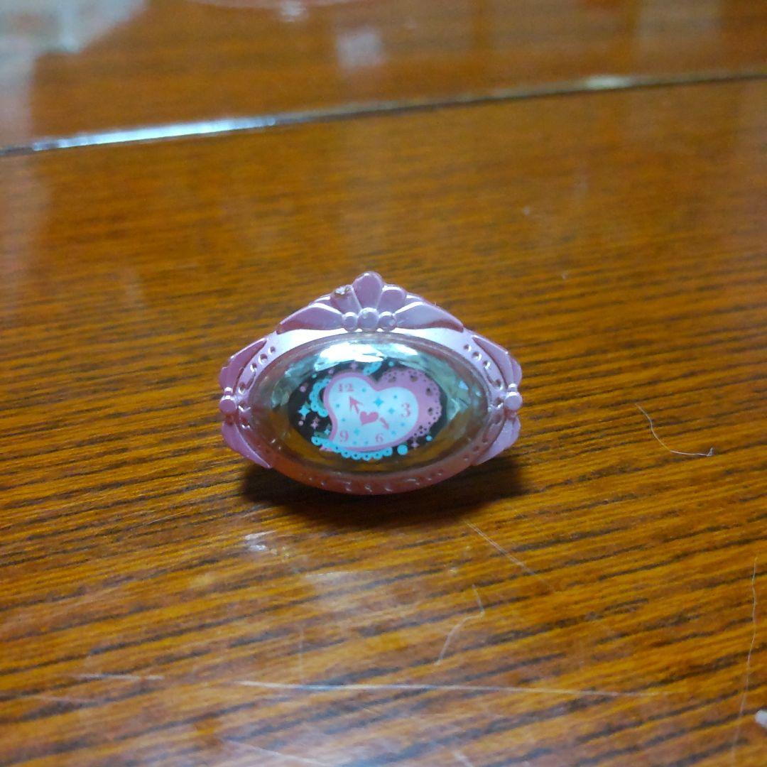 たまごっちピース　たまデコピアス「ベイビーチェンジ」