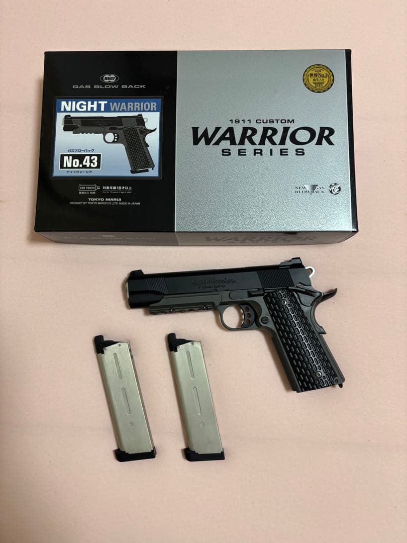 美品　東京マルイ ガスブロ ナイトウォーリア マガジン2本