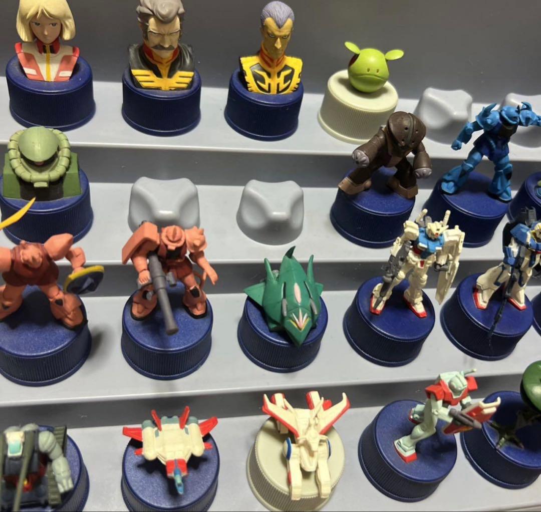 機動戦士ガンダム ボトルキャップ フィギュア　ペプシコーラ スペースコロニー非売