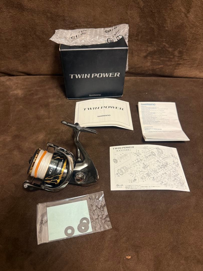 セール中　SHIMANO TWIN POWER 4000 pgスピニングリール